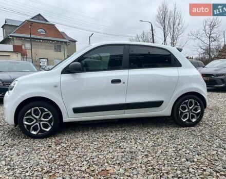 Белый Рено Твинго, объемом двигателя 0 л и пробегом 27 тыс. км за 8999 $, фото 2 на Automoto.ua