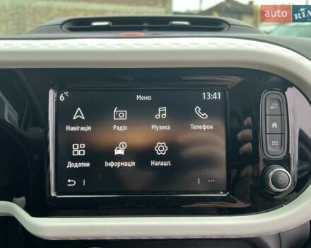 Белый Рено Твинго, объемом двигателя 0 л и пробегом 27 тыс. км за 8999 $, фото 28 на Automoto.ua