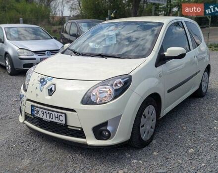 Білий Рено Твінго, об'ємом двигуна 1.1 л та пробігом 145 тис. км за 4950 $, фото 1 на Automoto.ua