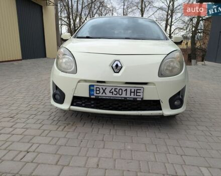 Белый Рено Твинго, объемом двигателя 1.5 л и пробегом 165 тыс. км за 3999 $, фото 1 на Automoto.ua