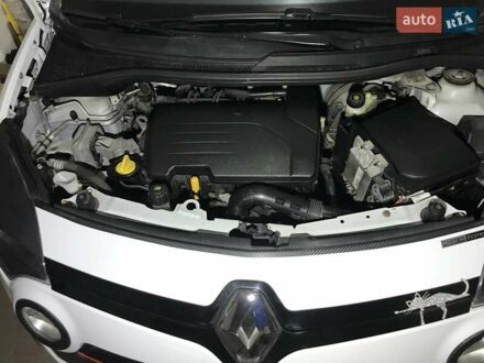 Рено Твінго 2012 у Тернополі на Automoto.ua Білий Рено Твінго, об'ємом двигуна 1.2 л та пробігом 103 тис. км за 4600 $, фото 1 на Automoto.ua