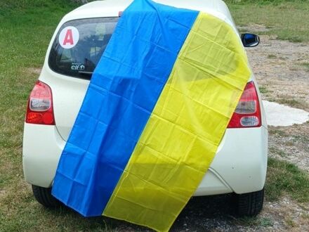 Білий Рено Твінго, об'ємом двигуна 0 л та пробігом 157 тис. км за 2482 $, фото 1 на Automoto.ua