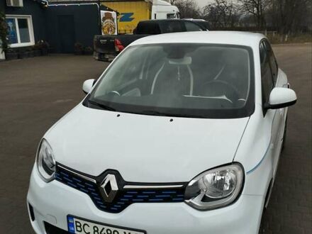 Белый Рено Твинго, объемом двигателя 0 л и пробегом 39 тыс. км за 10000 $, фото 1 на Automoto.ua
