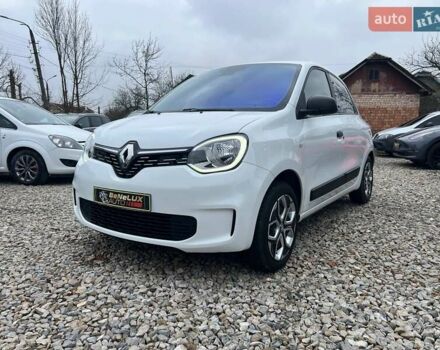 Белый Рено Твинго, объемом двигателя 0 л и пробегом 27 тыс. км за 8999 $, фото 1 на Automoto.ua
