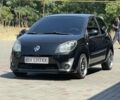 Черный Рено Твинго, объемом двигателя 1.1 л и пробегом 200 тыс. км за 4650 $, фото 1 на Automoto.ua