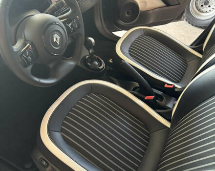 Черный Рено Твинго, объемом двигателя 0 л и пробегом 15 тыс. км за 9400 $, фото 8 на Automoto.ua