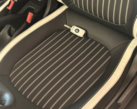 Черный Рено Твинго, объемом двигателя 0 л и пробегом 15 тыс. км за 9400 $, фото 11 на Automoto.ua