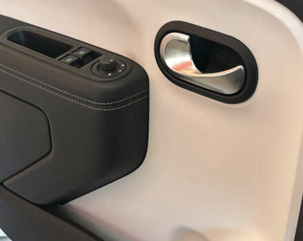 Черный Рено Твинго, объемом двигателя 0 л и пробегом 15 тыс. км за 9400 $, фото 12 на Automoto.ua