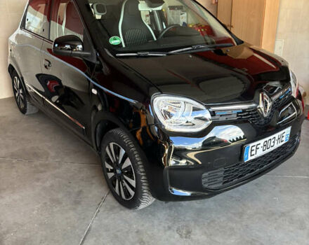 Черный Рено Твинго, объемом двигателя 0 л и пробегом 15 тыс. км за 9400 $, фото 2 на Automoto.ua