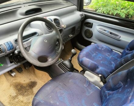 Черный Рено Твинго, объемом двигателя 1.2 л и пробегом 150 тыс. км за 1300 $, фото 5 на Automoto.ua