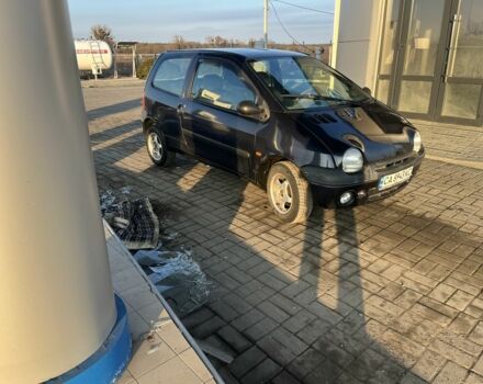 Фиолетовый Рено Твинго, объемом двигателя 1.1 л и пробегом 195 тыс. км за 1450 $, фото 1 на Automoto.ua