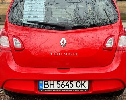 Красный Рено Твинго, объемом двигателя 1.1 л и пробегом 236 тыс. км за 4500 $, фото 2 на Automoto.ua