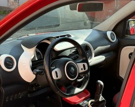 Рено Твінго 2014 у Запоріжжя на Automoto.ua Червоний Рено Твінго, об'ємом двигуна 1 л та пробігом 179 тис. км за 5200 $, фото 12 на Automoto.ua