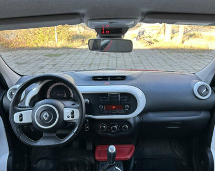 Червоний Рено Твінго, об'ємом двигуна 1 л та пробігом 179 тис. км за 5500 $, фото 6 на Automoto.ua