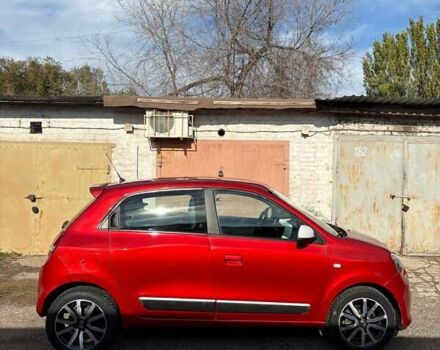 Рено Твінго 2014 у Запоріжжя на Automoto.ua Червоний Рено Твінго, об'ємом двигуна 1 л та пробігом 179 тис. км за 5200 $, фото 4 на Automoto.ua