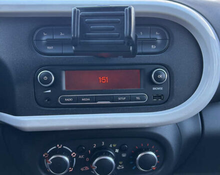 Червоний Рено Твінго, об'ємом двигуна 1 л та пробігом 179 тис. км за 5500 $, фото 9 на Automoto.ua