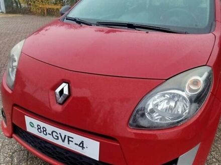 Красный Рено Твинго, объемом двигателя 1.2 л и пробегом 235 тыс. км за 5800 $, фото 1 на Automoto.ua