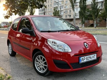 Рено Твинго 2009 в Запорожье на Automoto.ua Красный Рено Твинго, объемом двигателя 1.1 л и пробегом 103 тыс. км за 4350 $, фото 1 на Automoto.ua