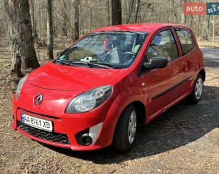 Красный Рено Твинго, объемом двигателя 1.15 л и пробегом 138 тыс. км за 3500 $, фото 1 на Automoto.ua