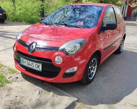 Красный Рено Твинго, объемом двигателя 1.15 л и пробегом 240 тыс. км за 4300 $, фото 1 на Automoto.ua