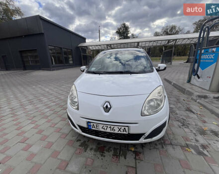Рено Твинго, объемом двигателя 1.5 л и пробегом 416 тыс. км за 4200 $, фото 2 на Automoto.ua