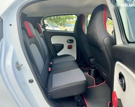 Рено Твинго, объемом двигателя 1 л и пробегом 70 тыс. км за 5500 $, фото 3 на Automoto.ua
