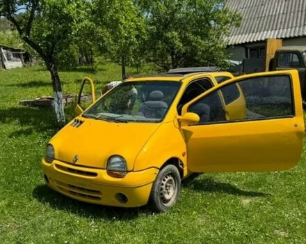 Жовтий Рено Твінго, об'ємом двигуна 1.2 л та пробігом 1 тис. км за 1000 $, фото 2 на Automoto.ua
