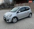 Сірий Рено Твінго, об'ємом двигуна 1.1 л та пробігом 380 тис. км за 3600 $, фото 2 на Automoto.ua
