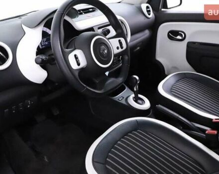 Серый Рено Твинго, объемом двигателя 0 л и пробегом 42 тыс. км за 8734 $, фото 6 на Automoto.ua