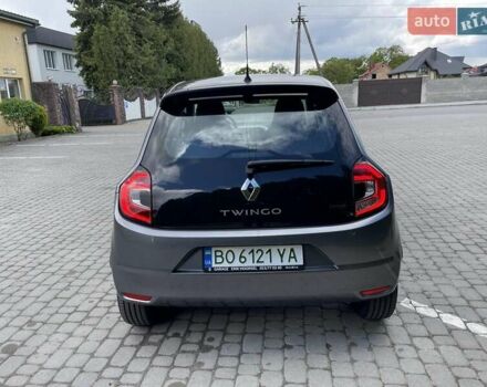 Серый Рено Твинго, объемом двигателя 0 л и пробегом 15 тыс. км за 9900 $, фото 8 на Automoto.ua