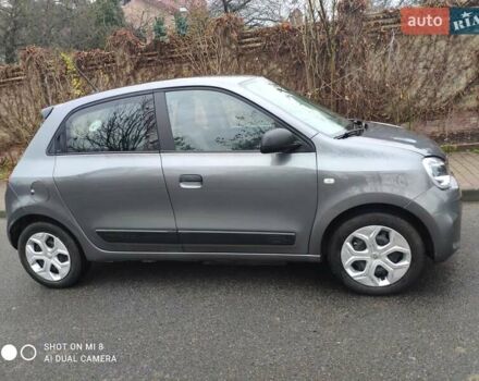 Сірий Рено Твінго, об'ємом двигуна 0 л та пробігом 17 тис. км за 8300 $, фото 5 на Automoto.ua