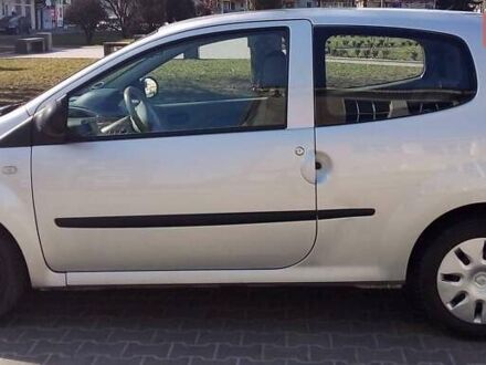 Серый Рено Твинго, объемом двигателя 1.15 л и пробегом 226 тыс. км за 3500 $, фото 1 на Automoto.ua