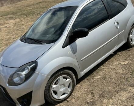 Серый Рено Твинго, объемом двигателя 1.1 л и пробегом 130 тыс. км за 3650 $, фото 1 на Automoto.ua