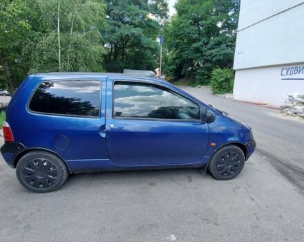 Рено Твинго 1997 в Хмельницком на Automoto.ua Синий Рено Твинго, объемом двигателя 1.1 л и пробегом 250 тыс. км за 1300 $, фото 1 на Automoto.ua