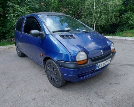 Рено Твинго 1997 в Хмельницком на Automoto.ua Синий Рено Твинго, объемом двигателя 1.1 л и пробегом 250 тыс. км за 1300 $, фото 1 на Automoto.ua