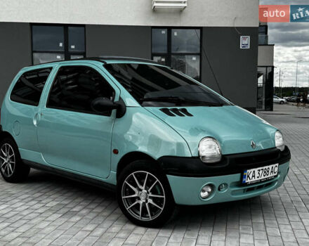 Зеленый Рено Твинго, объемом двигателя 1.2 л и пробегом 137 тыс. км за 3500 $, фото 1 на Automoto.ua