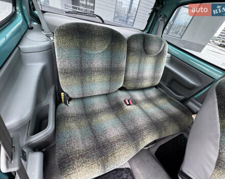 Зеленый Рено Твинго, объемом двигателя 1.2 л и пробегом 137 тыс. км за 3500 $, фото 53 на Automoto.ua