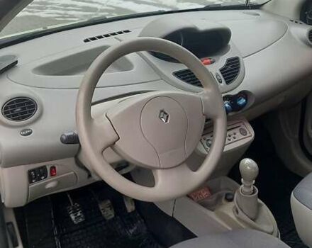 Рено Твінго 2008 у Хусте на Automoto.ua Зелений Рено Твінго, об'ємом двигуна 1.15 л та пробігом 143 тис. км за 3800 $, фото 1 на Automoto.ua