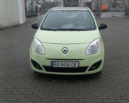 Рено Твінго 2008 у Хусте на Automoto.ua Зелений Рено Твінго, об'ємом двигуна 1.15 л та пробігом 143 тис. км за 3800 $, фото 3 на Automoto.ua