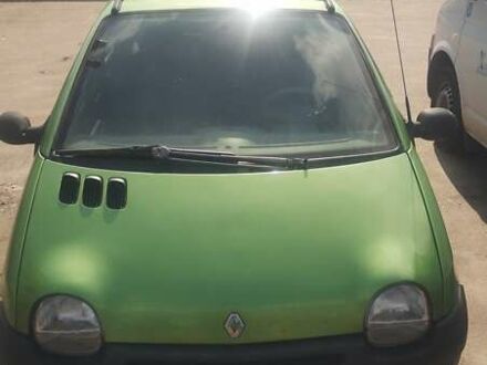 Зеленый Рено Твинго, объемом двигателя 1.1 л и пробегом 167 тыс. км за 2500 $, фото 1 на Automoto.ua