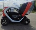 Красный Рено Твизи, объемом двигателя 0 л и пробегом 12 тыс. км за 5000 $, фото 10 на Automoto.ua
