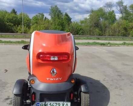 Красный Рено Твизи, объемом двигателя 0 л и пробегом 12 тыс. км за 5000 $, фото 3 на Automoto.ua