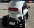 Рено Твизи, объемом двигателя 0 л и пробегом 1 тыс. км за 6100 $, фото 6 на Automoto.ua