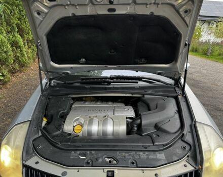 Сірий Рено Вел Сатіс, об'ємом двигуна 3 л та пробігом 300 тис. км за 3399 $, фото 15 на Automoto.ua