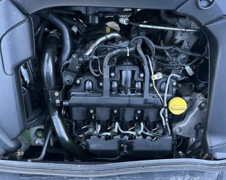 Серый Рено Вел Сатис, объемом двигателя 2.2 л и пробегом 196 тыс. км за 5950 $, фото 23 на Automoto.ua