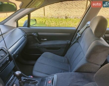 Синій Рено Вел Сатіс, об'ємом двигуна 2 л та пробігом 228 тис. км за 4399 $, фото 19 на Automoto.ua