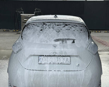 Білий Рено Зое, об'ємом двигуна 0 л та пробігом 74 тис. км за 6400 $, фото 6 на Automoto.ua