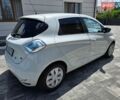 Белый Рено Зое, объемом двигателя 0 л и пробегом 166 тыс. км за 5999 $, фото 6 на Automoto.ua