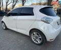 Белый Рено Зое, объемом двигателя 0 л и пробегом 120 тыс. км за 5999 $, фото 23 на Automoto.ua