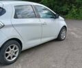 Білий Рено Зое, об'ємом двигуна 0 л та пробігом 143 тис. км за 6500 $, фото 3 на Automoto.ua